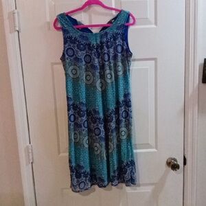 Blue and White Patterned Sleeveless Dress